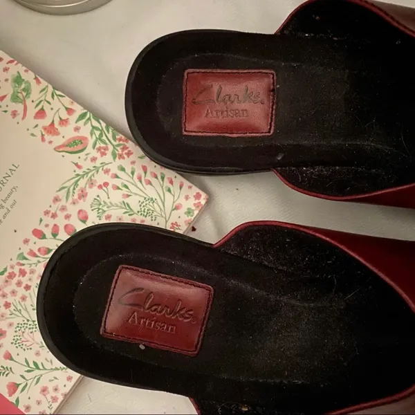 Red Clark’s Clogs - Image 5
