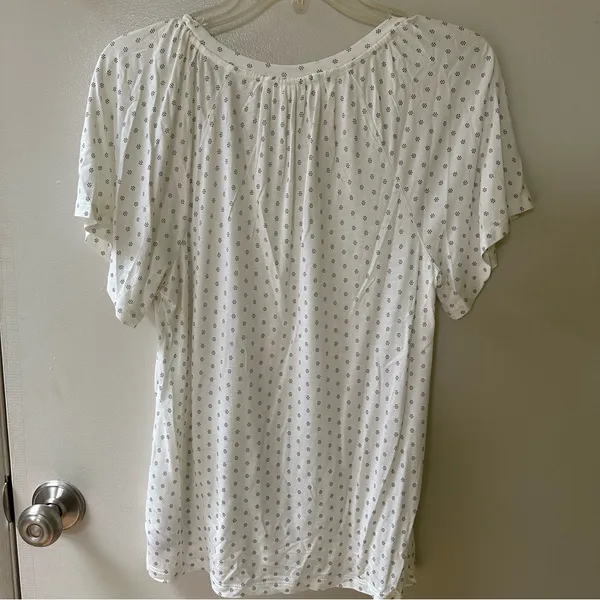 NWT - GAP white U neck blouse - Image 6