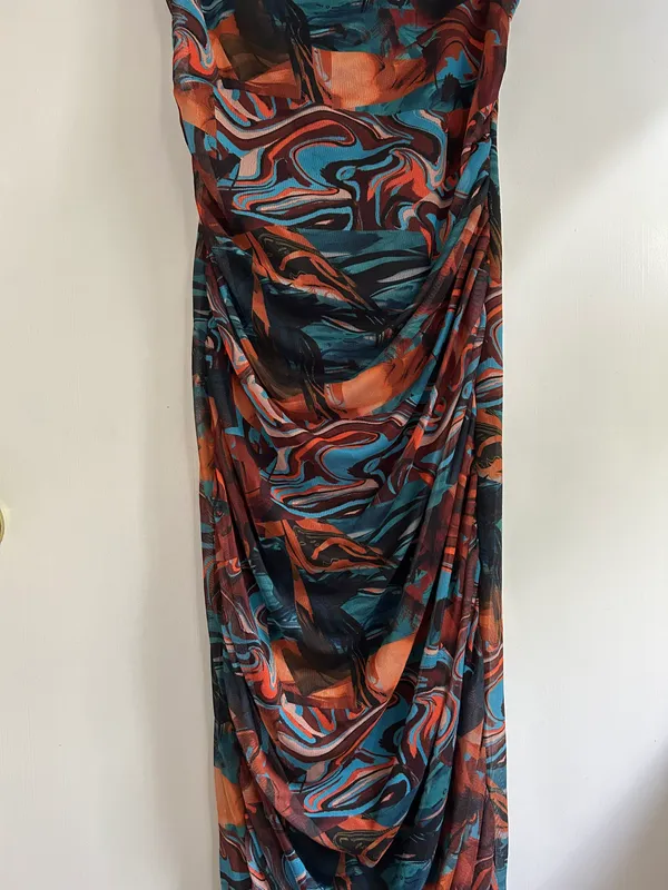 Pretty Little Thing Tall Marble Mesh Ruched Dress - Image 5
