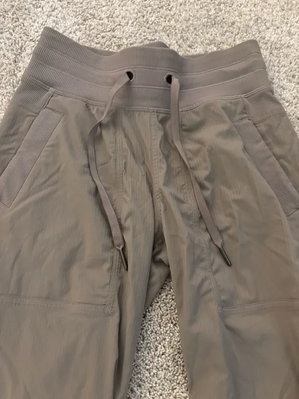 Lululemon Dance Pants Studio - Image 2
