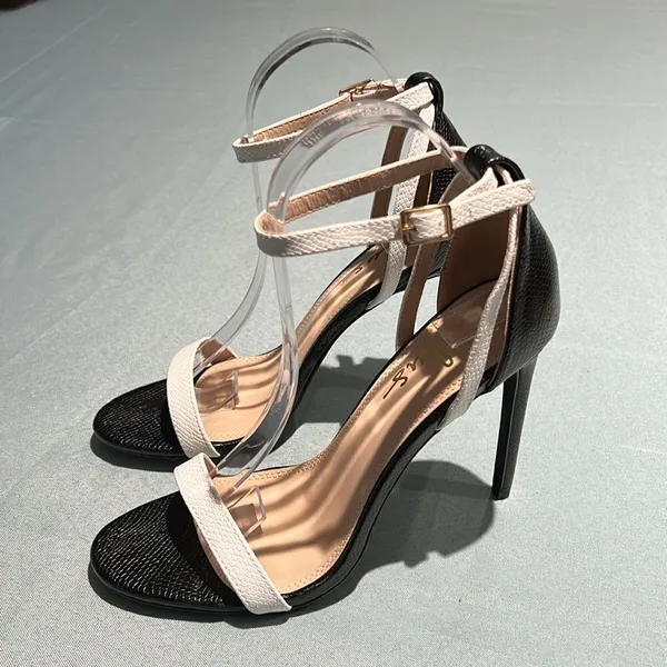 Lulus remi white and‎ black snakeskin ankle strap heels Size 7.5 B38 - Image 2