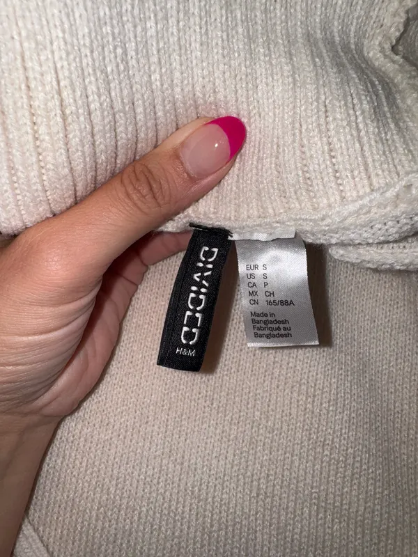 H&M Sweater - Image 2