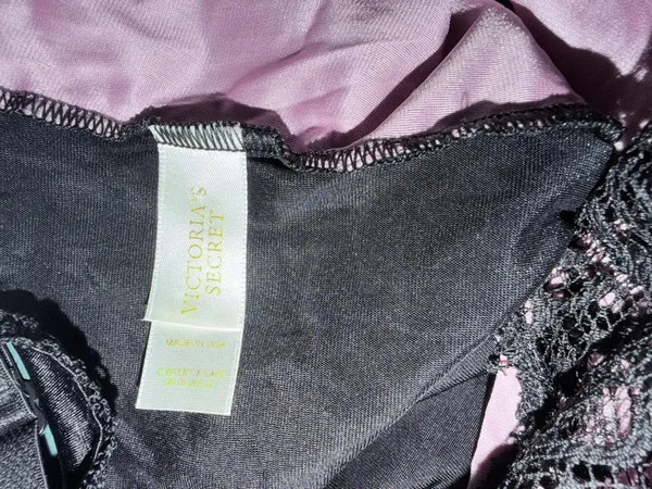 Victoria's Secret Black Pink Lace Bodysuit Thong Teddy 34C V-String Garter-Style - Image 4