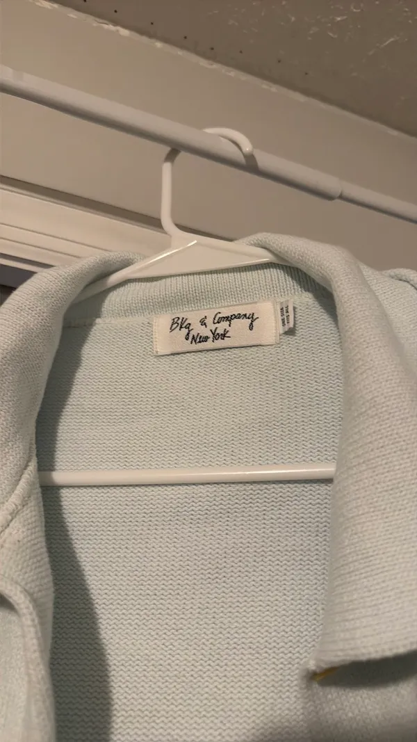 Baby blue long sleeve - Image 4
