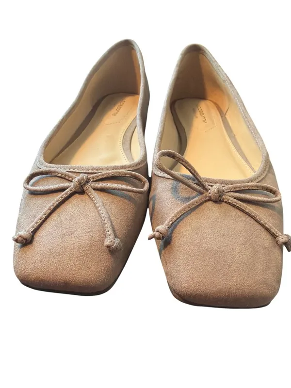 Liz Claiborne Memory Foam Tan Ballet Flat Shoes Flushing Slip On Faux Suede Sz 7 - Image 2