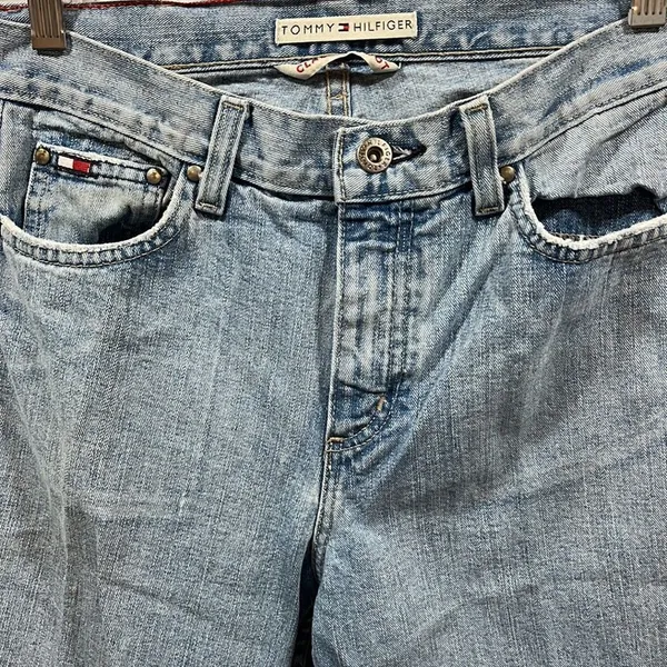 Vintage Tommy Hilfiger lightwash classic bootcut jeans - Image 3