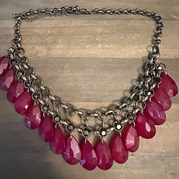 Bronze tone cranberry teardrop dangle statement necklace Red - Image 3