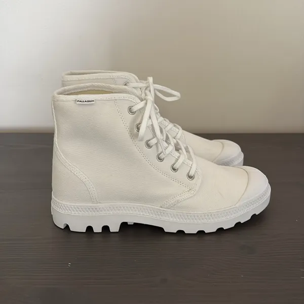 Palladium Pampa Hi Originale High Top Boot White ‎ Mens 7.5 Women’s 9 - Image 6