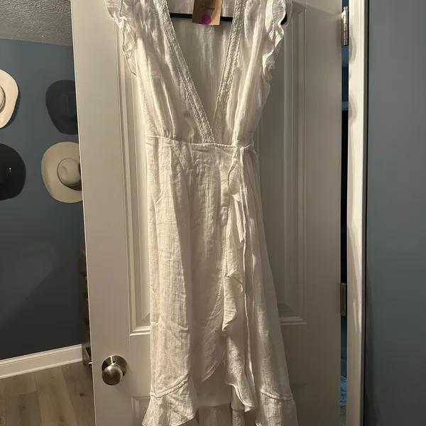 Ruffled White Wrap Dress Size M - Image 3