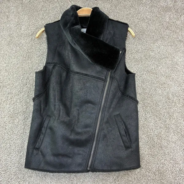 Cupcakes and Cashmere Faux Shearling Vest Size M Black Moto Aviator Quiet Luxury - Image 2