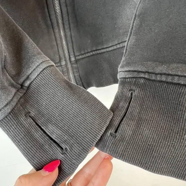 Lululemon Size 6 Scuba Hoodie Light Cotton Fleece Classic Fit Embroidered Logo‎ - Image 7