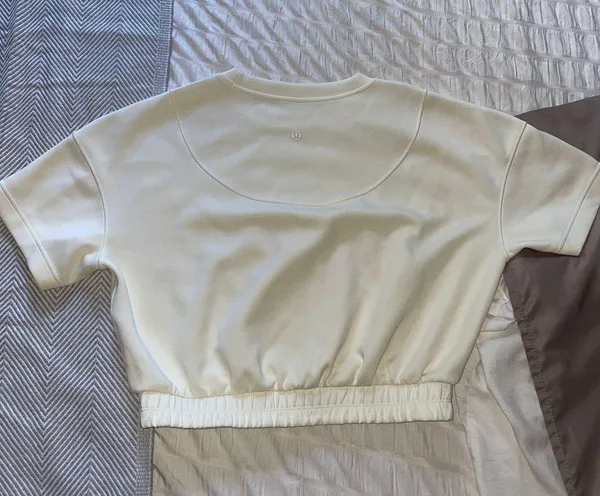 Lululemon softstreme gathered tee - Image 2
