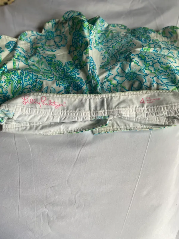Lilly Pulitzer Shorts - Image 4