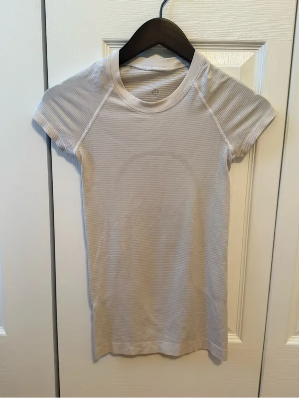 Lululemon Swiftly Tech 2.0 Short Sleeve Hip Length Tee in White - Image 2