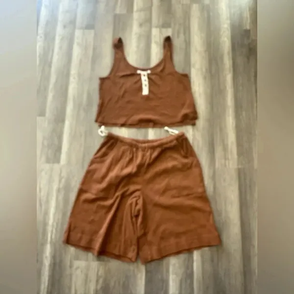 NWOT FREE PEOPLE FP BEACH Matching Bermuda And Cropped Top Matching Set Small - Image 2