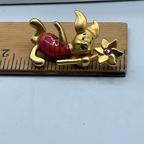Vintage Disney Piglet pinwheel brooch. - Image 4