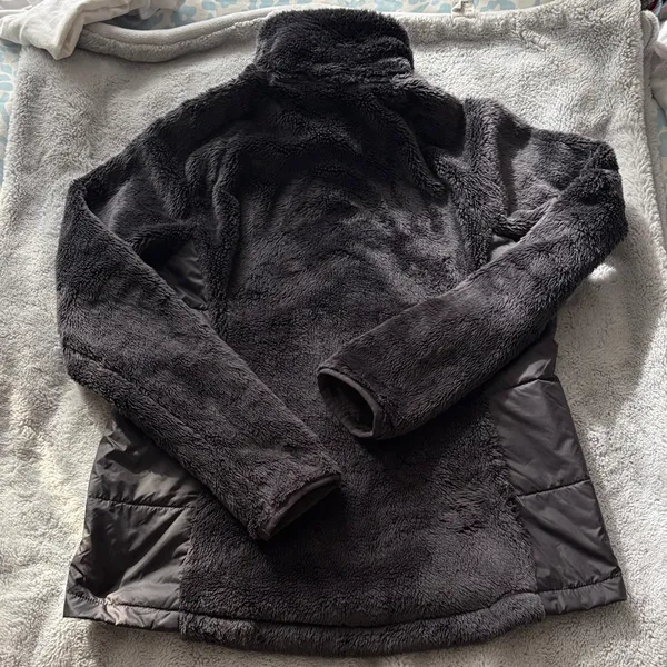 EUC Women's North Face Osito 1/4 Zip Hybrid Fleece Jacket size M - Image 8