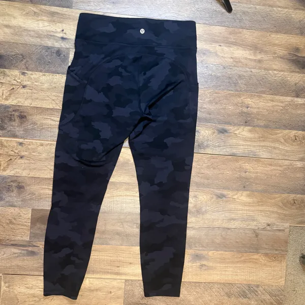Lululemon Invigorate High-Rise Tight 25" Pockets Incognito Camo Multi Grey Size 10 - Image 2