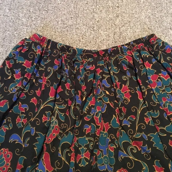 VINTAGE FLORAL DAMASK PATTERN MIDI SKIRT Black - Image 3