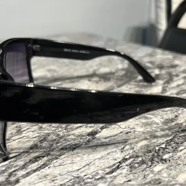 Black Sunglasses - Image 4