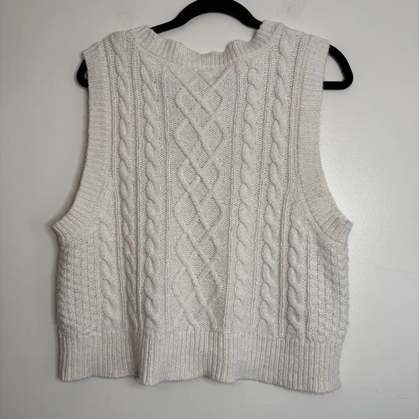 Aerie Cable Knit V Neck Sweater Vest Cream oversized Size‎ L - Image 6