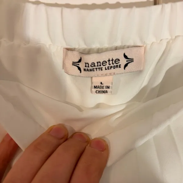 Nanette Lepore Elegant White Pleated Skirt large - Image 3