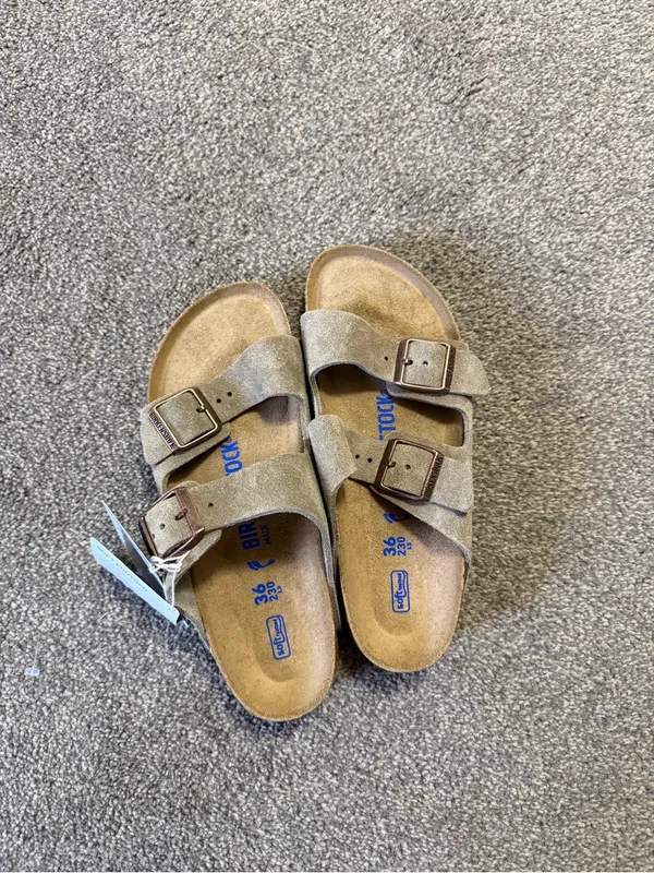 NWT Birkenstock Arizona Soft Footbed in Taupe size 36/ US Women 5- 5.5 - Image 3