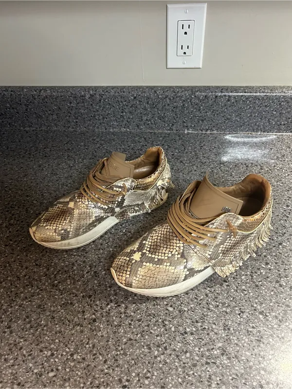 Women's Snake-Print Fringe Sneakers Leather Made in Italy Size 7.5 - Image 3