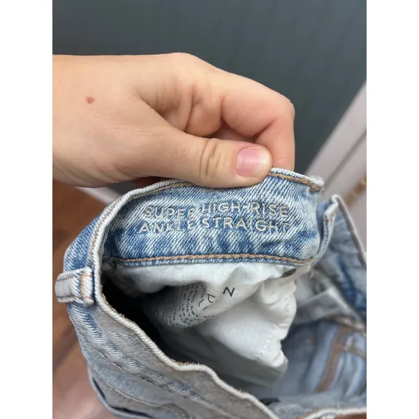 American Eagle Super High-Rise Ankle Straight Distressed Light Wash Jeans 0 S - Image 5