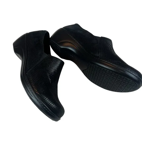 Clarks Slide On Non-Resistant Slip Lightweight Clog Shoes - Image 5