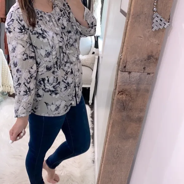 Victorias Secret blue floral silk top size large - Image 3