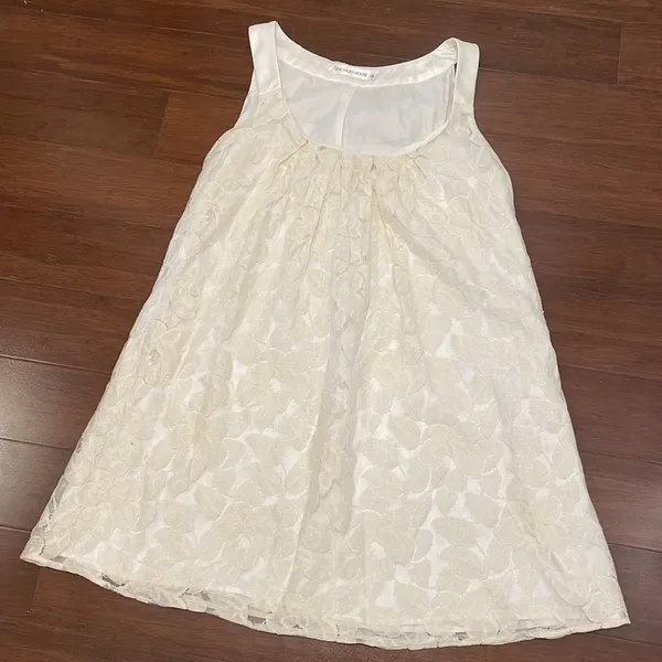 The Mod House Ivory Lace Tunic - Image 2