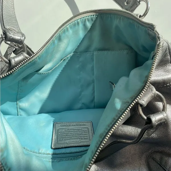 Coach Silver Camelia Distressed Leather Shoulder Bag - Image 4