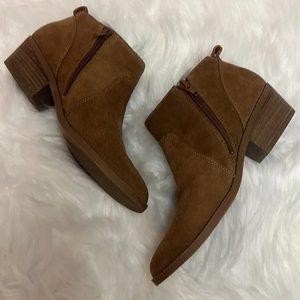 LUCKY BRAND Suede‎ Toffee Ankle Booties Zip Sides Womens 8 D18 - Image 2