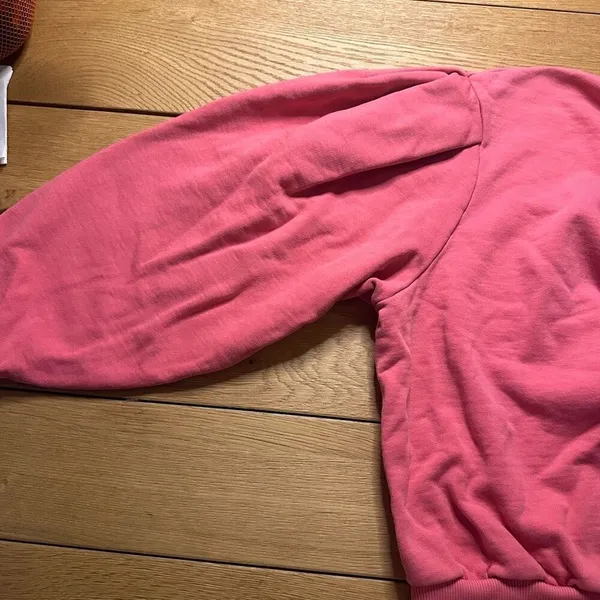 Paris Atelier & other stories rose crewneck 12 - Image 5