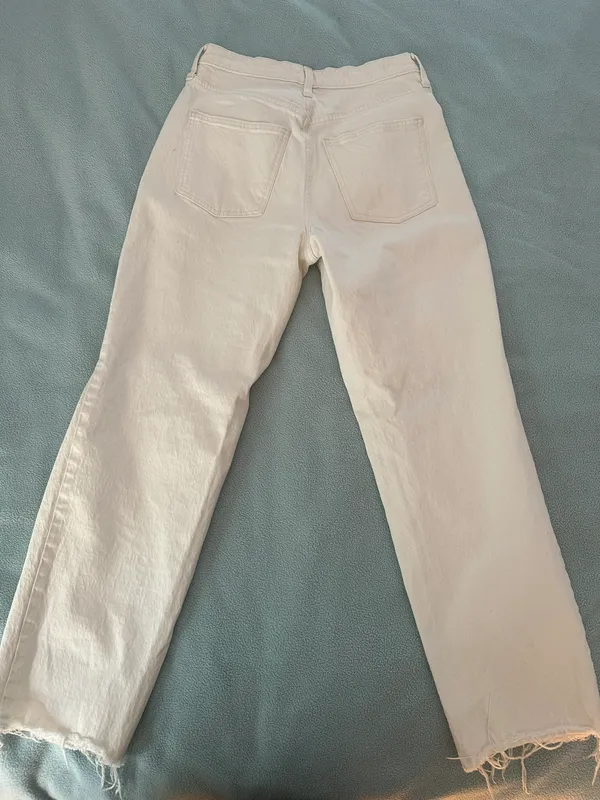 Universal Threads High Rise Off-White Vintage Straight Jeans - Image 3