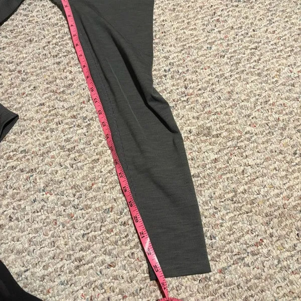 Beyond Yoga Heather Rib High‎ Waisted Midi Legging Smoke Grey- Size Small - Image 5