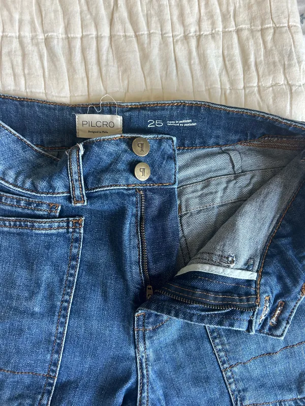 Blue Jeans Pilcro Anthropologie 25 - Image 5