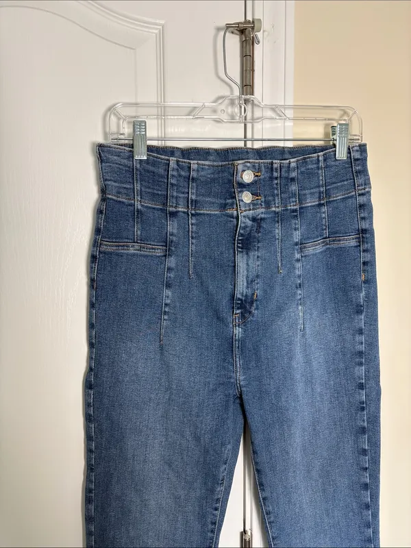 Free People We The Free Jayde Flare Jeans- Size 31 - Image 4