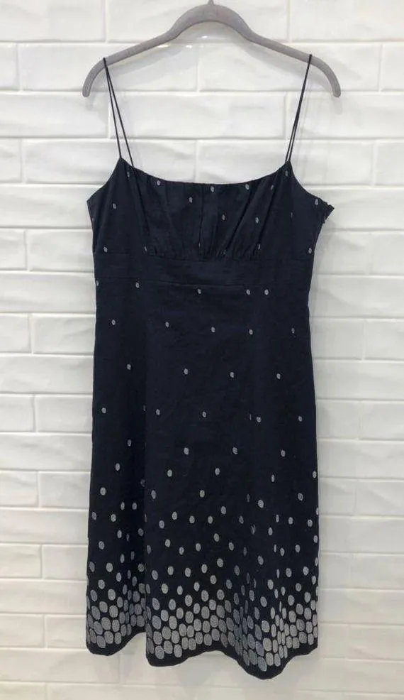 ANN Taylor embroidered dress - Image 2