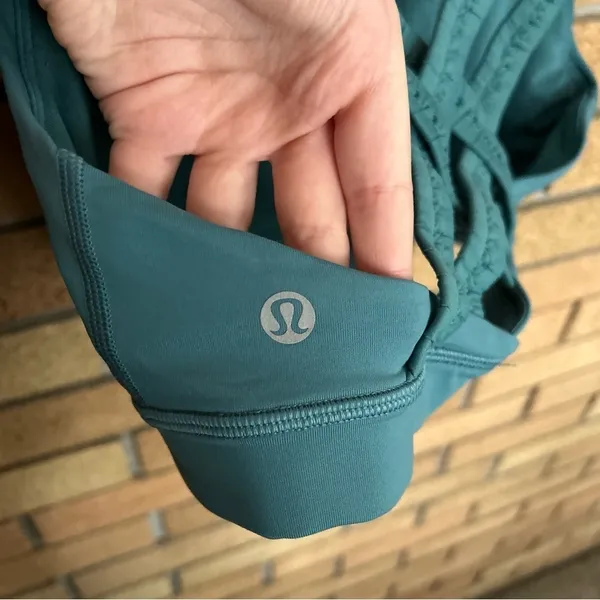 Lululemon Energy Bra Braided Sea Green Sports Bra Unpadded Size 6 - Image 5