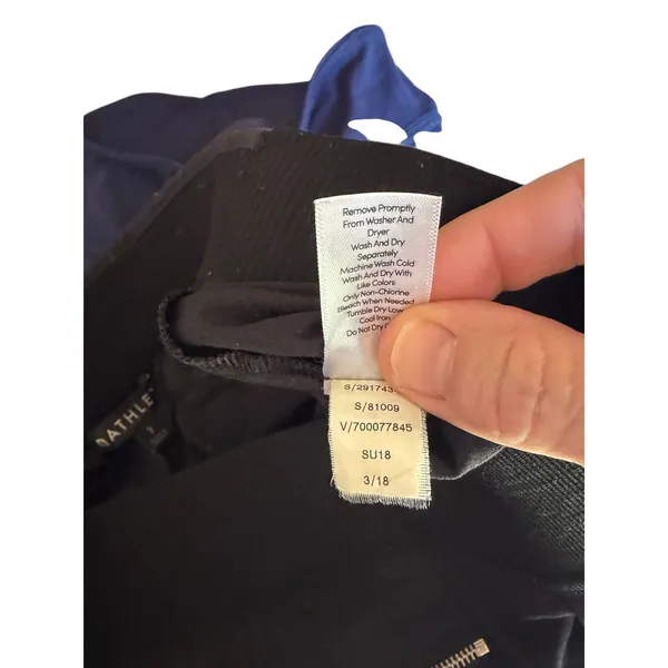 Athleta Black Lightweight Hiking Pants Size 2 Zip Ankle Stretch Travel - Image 7