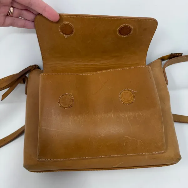Able Olivia Crossbody Bag Tan Brown Women Small Handbag Cognac Leather - Image 3