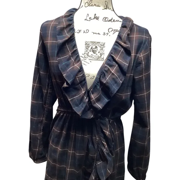 Sunner Navy plaid Cotton Ruffle wrap dress. Size Medium Blue - Image 7