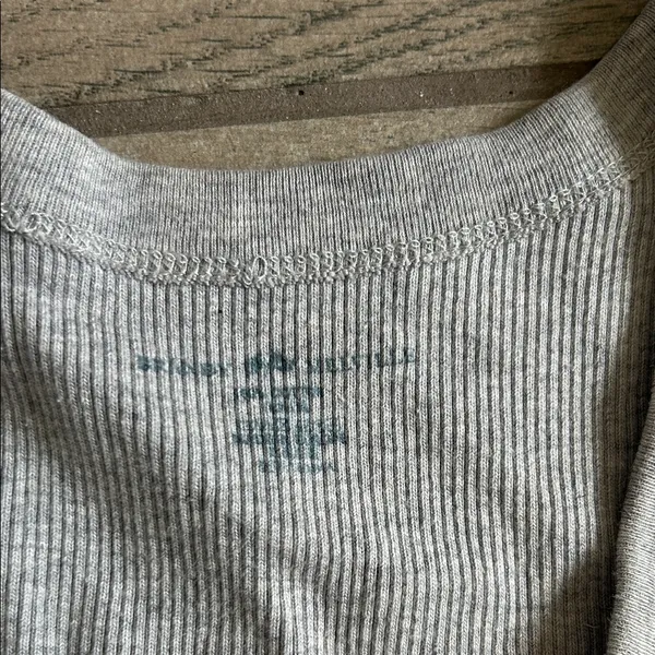 Brandy Melville Light Gray Ribbed Crop Top - Image 2