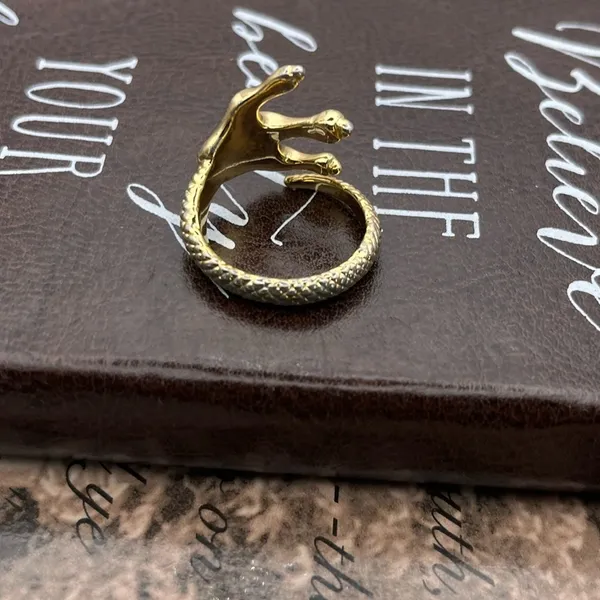 Vintage Gold Skeleton Hand Wrap Ring Gothic Halloween Punk Statement Size 7.5 - Image 3