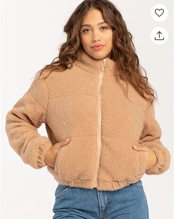 Tilly's Puffer jacket in like new condition, worn maybe two or three times - Image 5