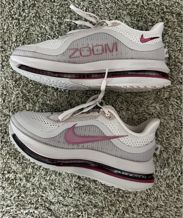 Nike Pegasus Air Zoom Running Shoes - Image 2