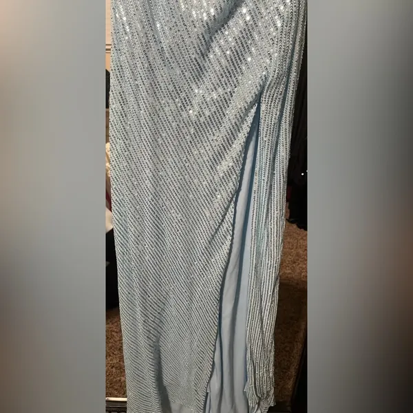 Blue Ruched Sweetheart Maxi Dress for Prom - Image 3