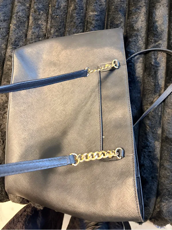 Michael Kors Black Tote with Gold Logo Charm - Image 5